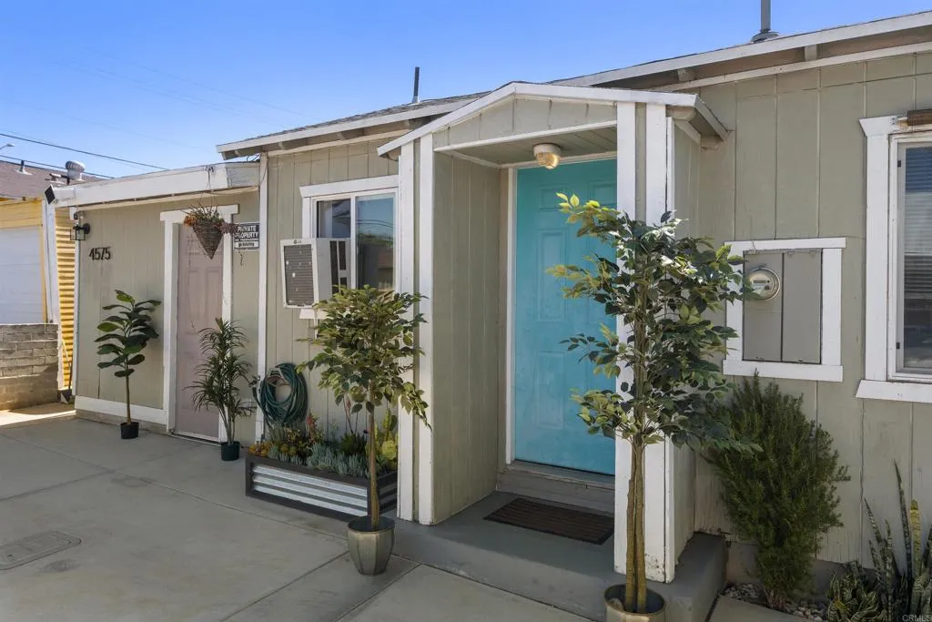 4575 Dwight Street, San Diego, CA 92105 - Photo 3 of 35, San Diego, CA