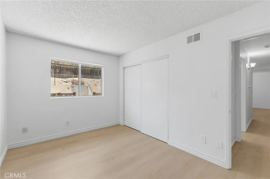 https://cdn.realtyfeed.com/cdn/127/306776919/27780d744bc419fee66bf5c82aad9b77.webp