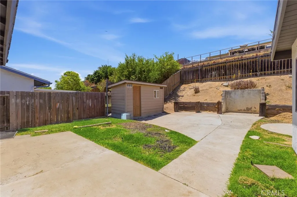 https://cdn.realtyfeed.com/cdn/127/306776919/52ac7cef8405899d2f919f37d0d133f5.webp