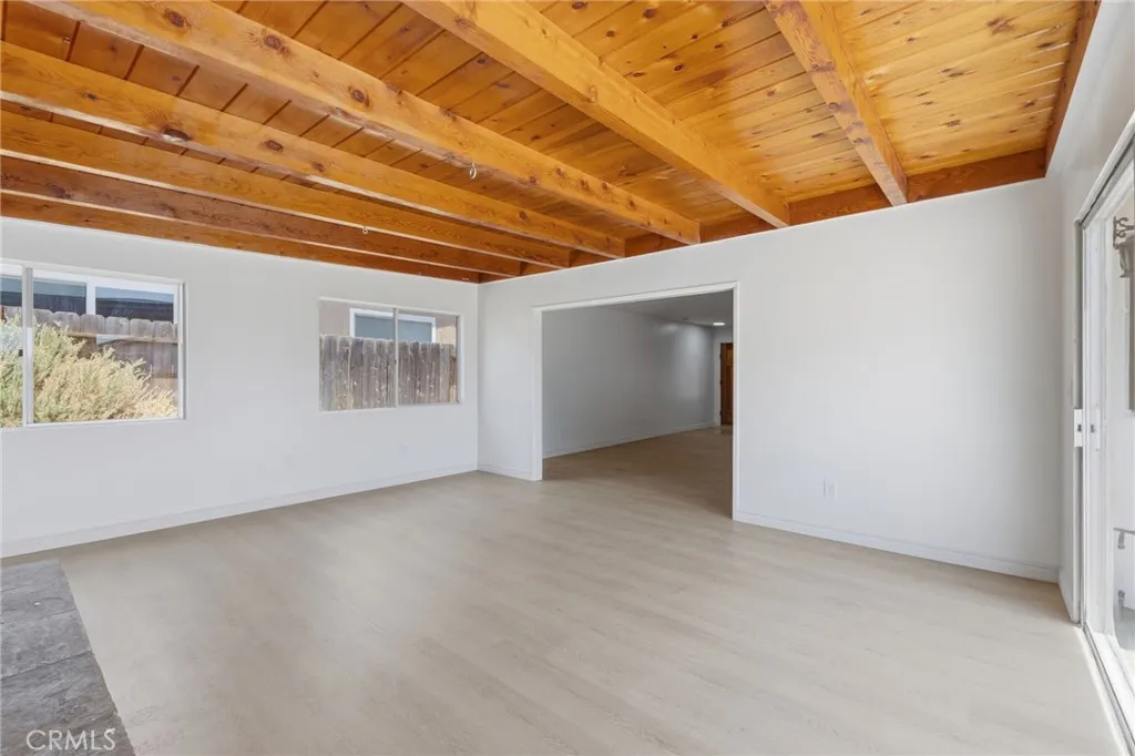 https://cdn.realtyfeed.com/cdn/127/306776919/608def97297eea74a52a183659d94033.webp