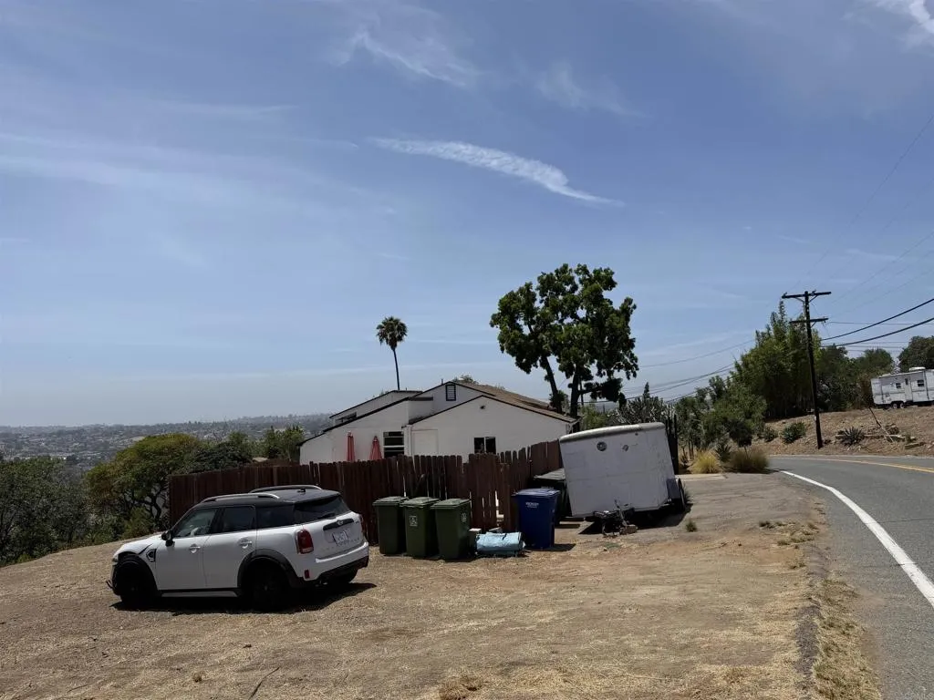 https://cdn.realtyfeed.com/cdn/127/306776961/6a62d8a1f881d05875921d0f3aa7b41b.webp