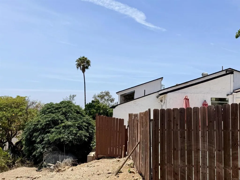 https://cdn.realtyfeed.com/cdn/127/306776961/d9e7beb2fb6122bc0507feab270b8c20.webp