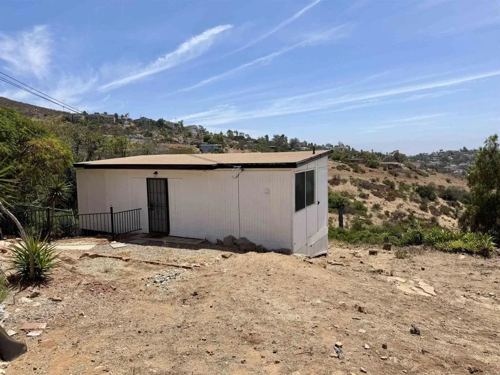https://cdn.realtyfeed.com/cdn/127/306776961/db8df647998af250632f3467deb235c8.webp