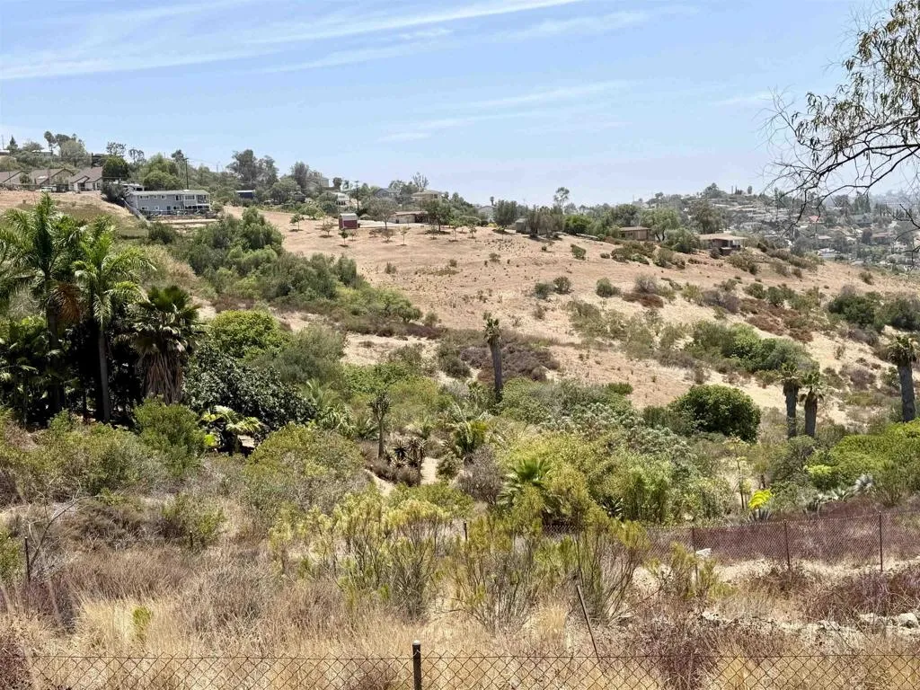 https://cdn.realtyfeed.com/cdn/127/306776961/ee8b24c21389e066f2fdc01a21466c32.webp