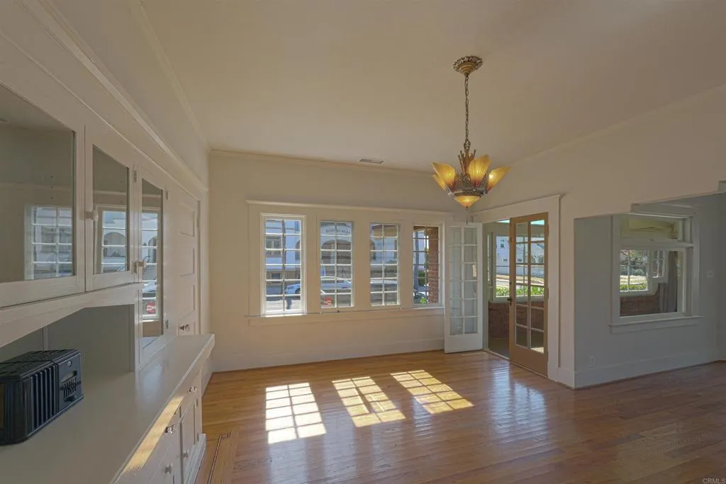 https://cdn.realtyfeed.com/cdn/127/306777055/2b94d5a57d6a14330121dbcb1135e754.webp