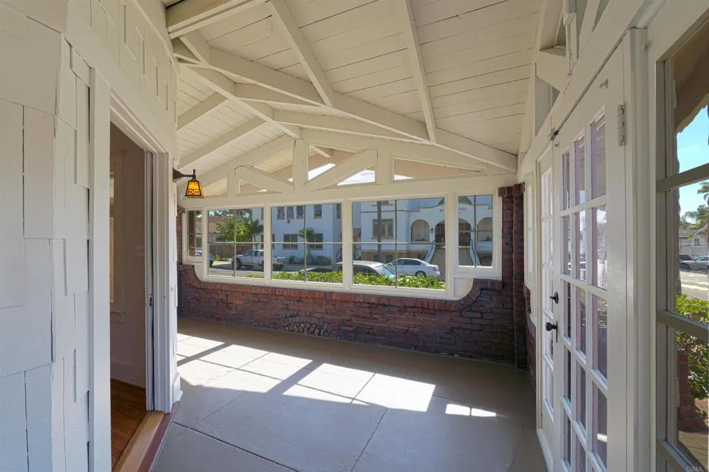 https://cdn.realtyfeed.com/cdn/127/306777055/623ce07f07c9f79a9e3ca8f89a3215bb.webp