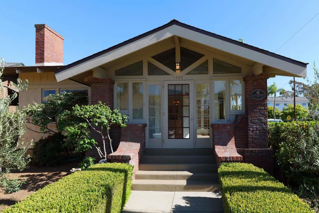 1329 Fort Stockton Dr, San Diego, CA 92103 - Main photo, San Diego, CA