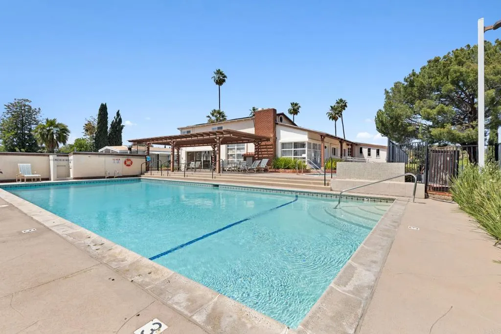 https://cdn.realtyfeed.com/cdn/127/306777076/92f614f91ca038ebfd858e87896d909e.webp