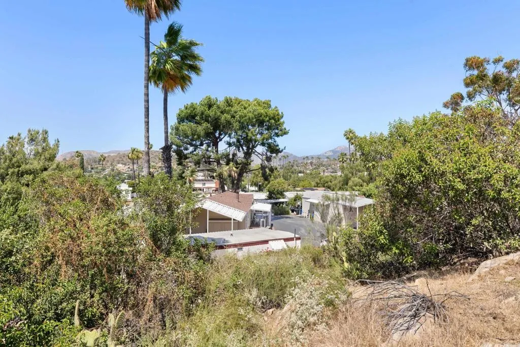 https://cdn.realtyfeed.com/cdn/127/306777076/c7598adf7fb9efd32d3edfa522ba5069.webp