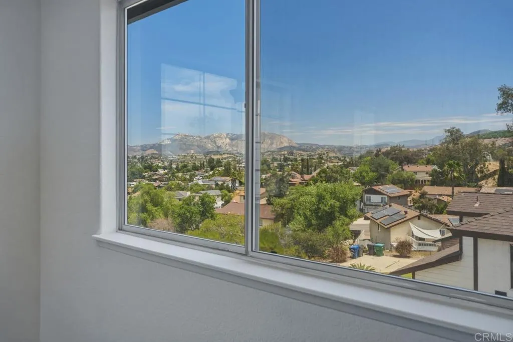 https://cdn.realtyfeed.com/cdn/127/306777137/4cf608bbf1e1643f16442b90aa3606a8.webp