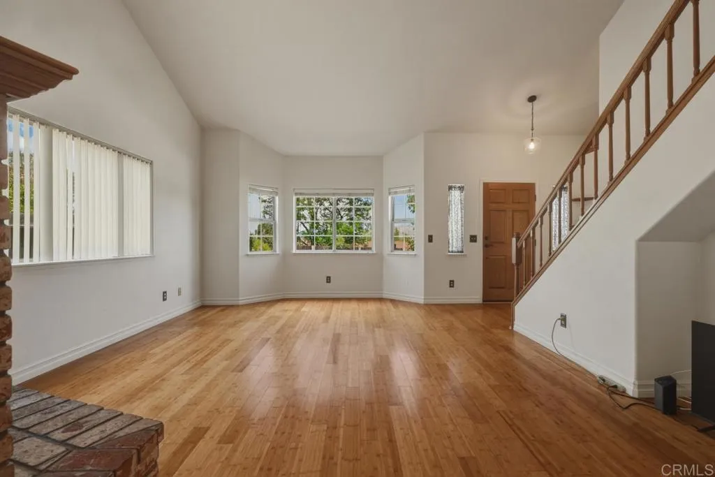 https://cdn.realtyfeed.com/cdn/127/306777137/d3e7c777a84bd67d44c559cebcb012d3.webp
