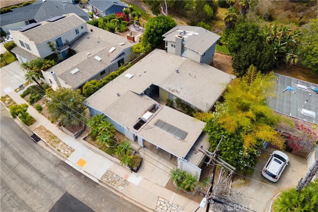 https://cdn.realtyfeed.com/cdn/127/306777164/60bb7655f59675febad5056e6270d7b2.webp