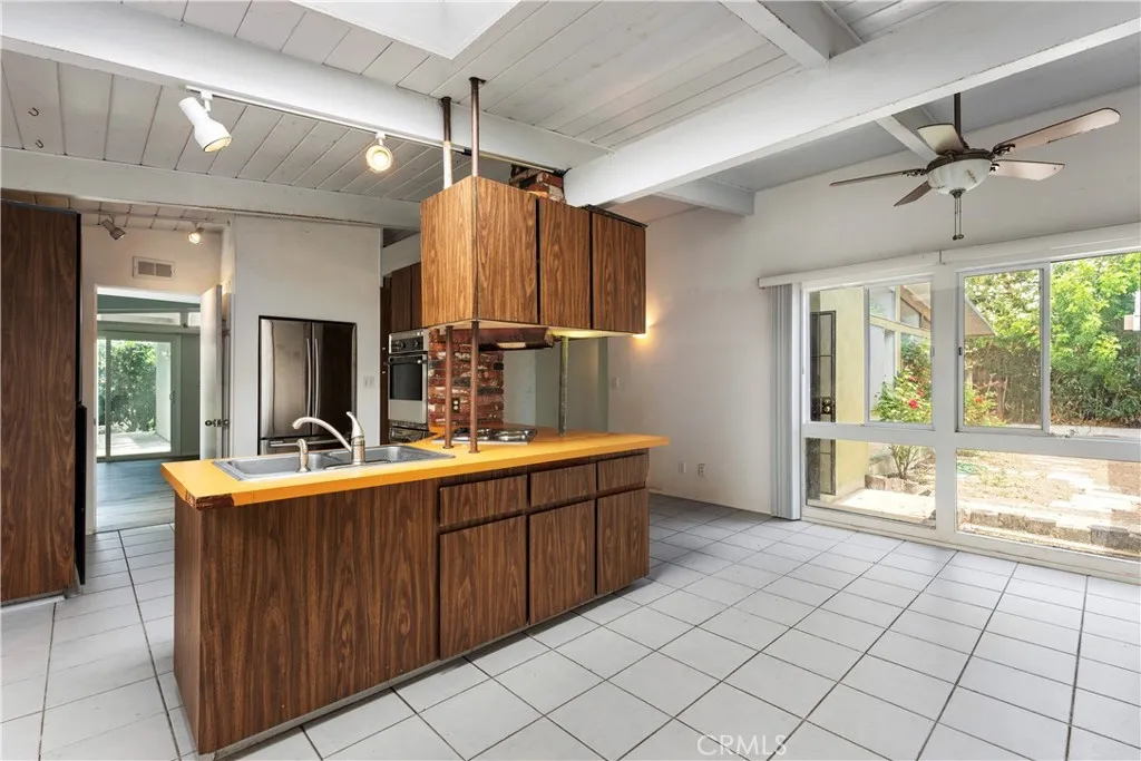 https://cdn.realtyfeed.com/cdn/127/306777164/83594728ef1a7eed639ce45f1a5fced6.webp