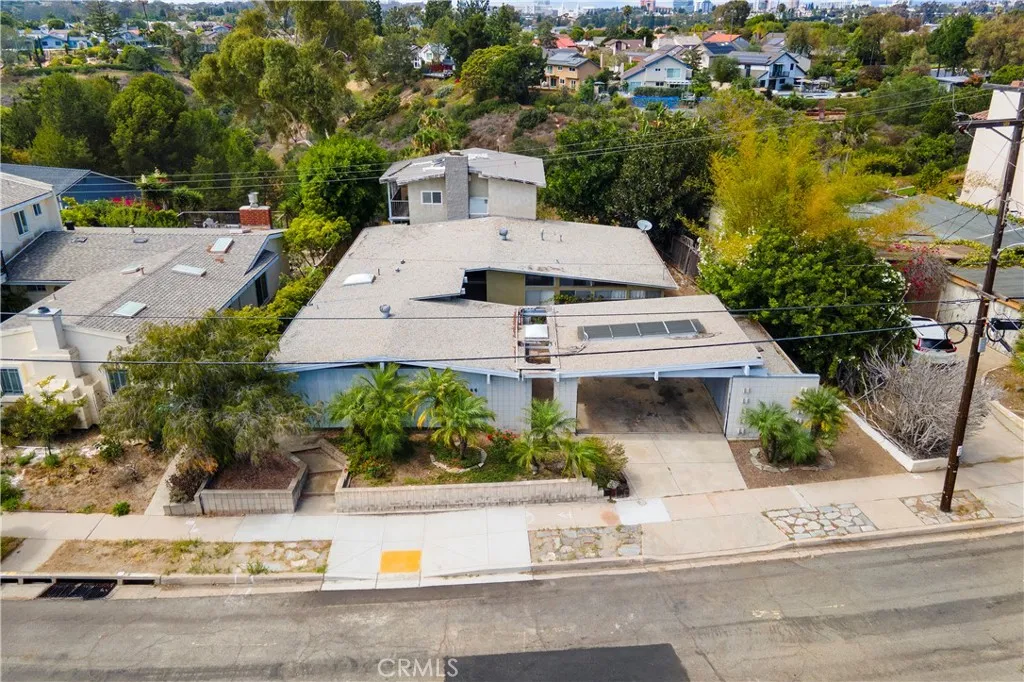 https://cdn.realtyfeed.com/cdn/127/306777164/b920028acda4e20b5a9d9a6d13ba6782.webp