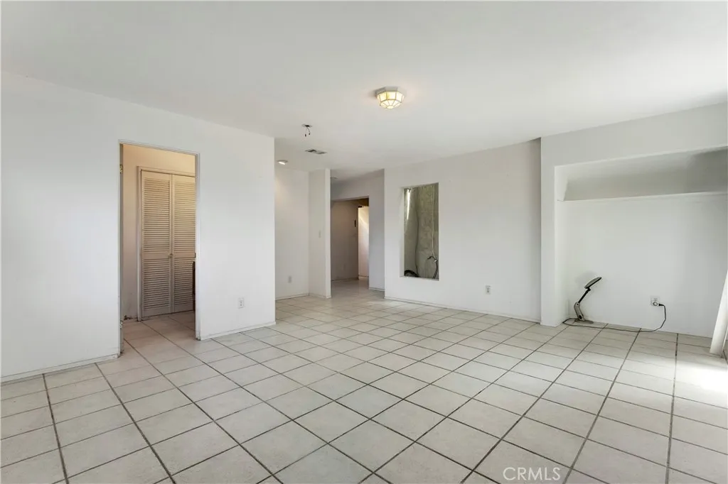 https://cdn.realtyfeed.com/cdn/127/306777164/d5ebc3d11c8905f65e6776da5d0db666.webp