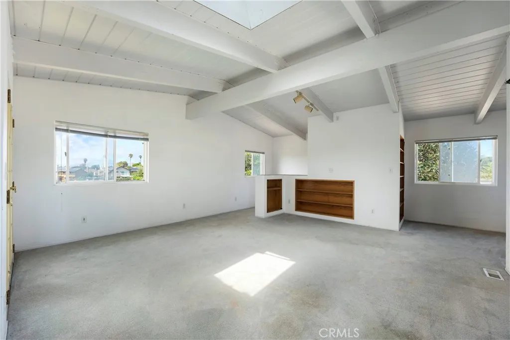 https://cdn.realtyfeed.com/cdn/127/306777164/d608e5dba685d9c7fc3196300320ad4d.webp