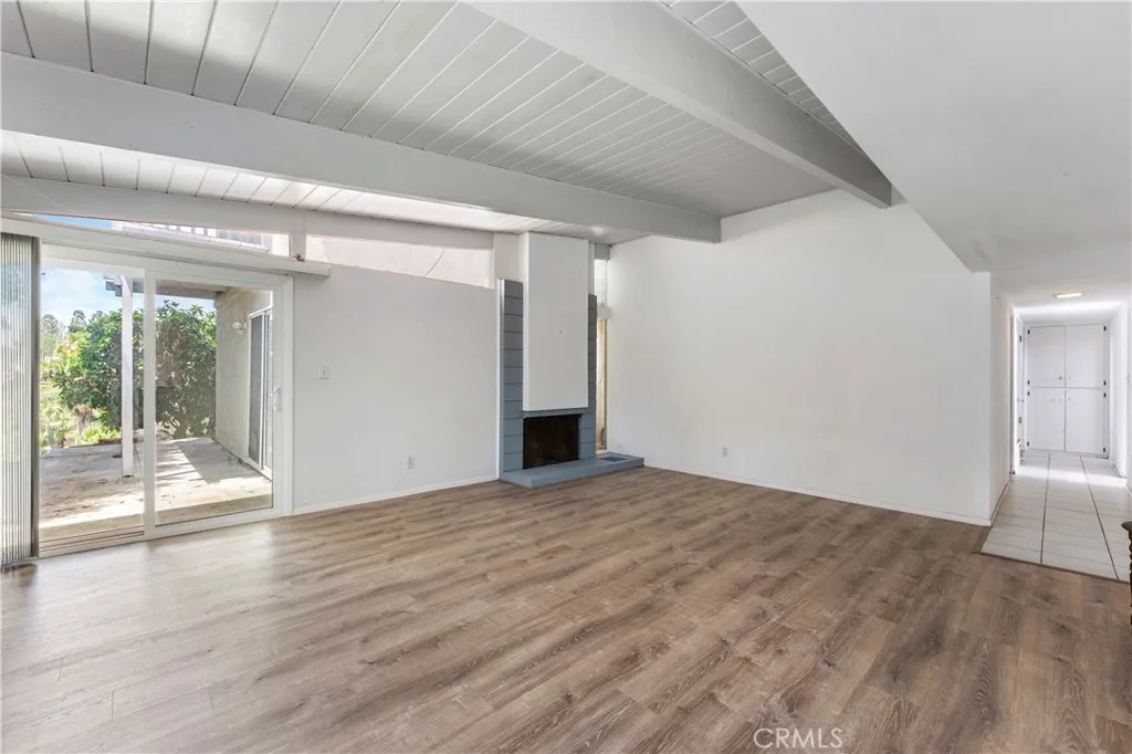 https://cdn.realtyfeed.com/cdn/127/306777164/f4eeb2d50789f840425108292e89693b.webp