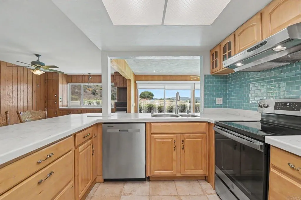 https://cdn.realtyfeed.com/cdn/127/306777268/0ab0af90e17a088cbbbc306e1ba884b9.webp