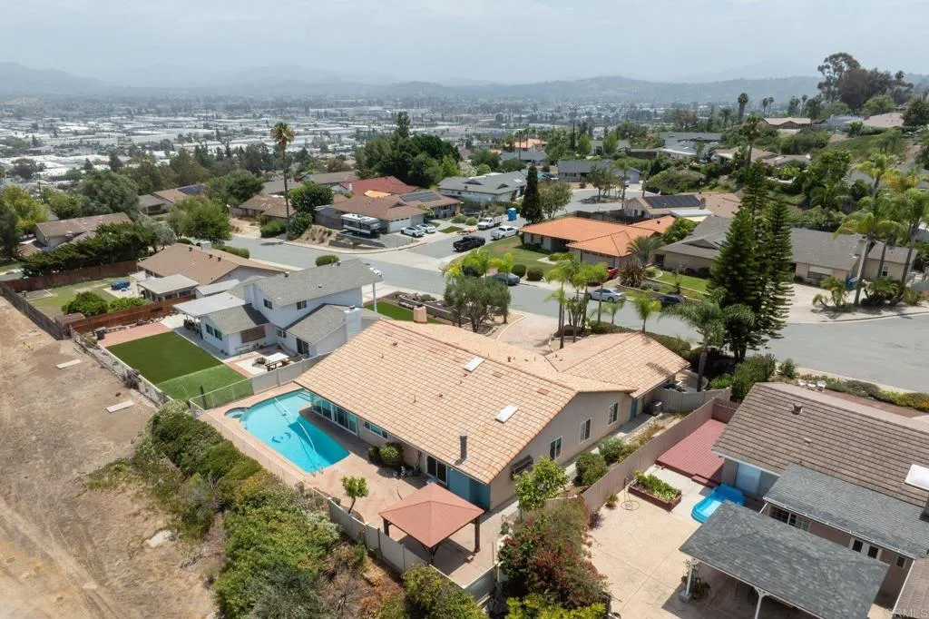 https://cdn.realtyfeed.com/cdn/127/306777268/15ad6202e8a9059366448e389ded666b.webp