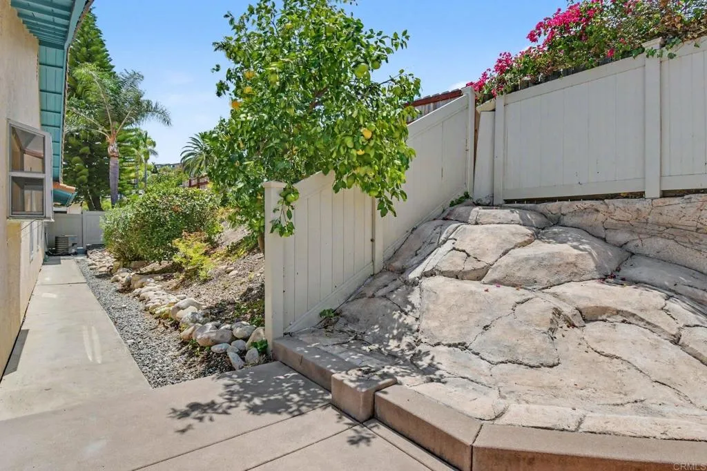 https://cdn.realtyfeed.com/cdn/127/306777268/2507e403cd44bb65056ac635961f5d2a.webp