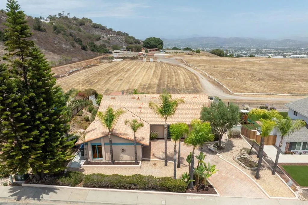 https://cdn.realtyfeed.com/cdn/127/306777268/7f850b693b9d102593050f237c3b7e4f.webp
