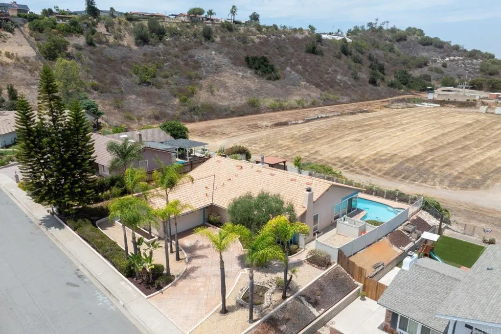 https://cdn.realtyfeed.com/cdn/127/306777268/9680249e2cb1127971c951d4134c785e.webp