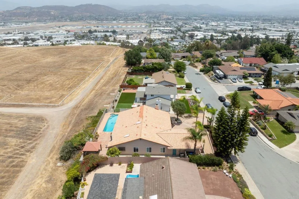 https://cdn.realtyfeed.com/cdn/127/306777268/de4c1f2dcc1ebefe14186e8a0a646fb2.webp