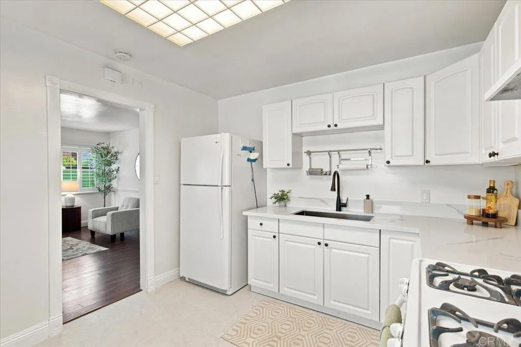 https://cdn.realtyfeed.com/cdn/127/306777342/4d593df857a2ef135f43c6db3ac7453e.webp