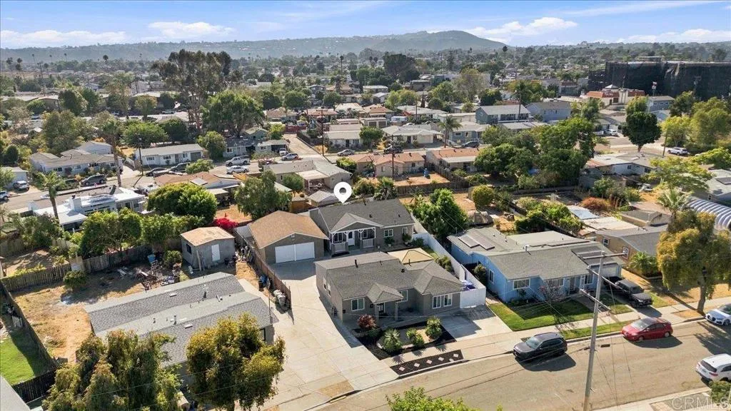 https://cdn.realtyfeed.com/cdn/127/306777342/9e85e2a441273e53a93147e279534415.webp