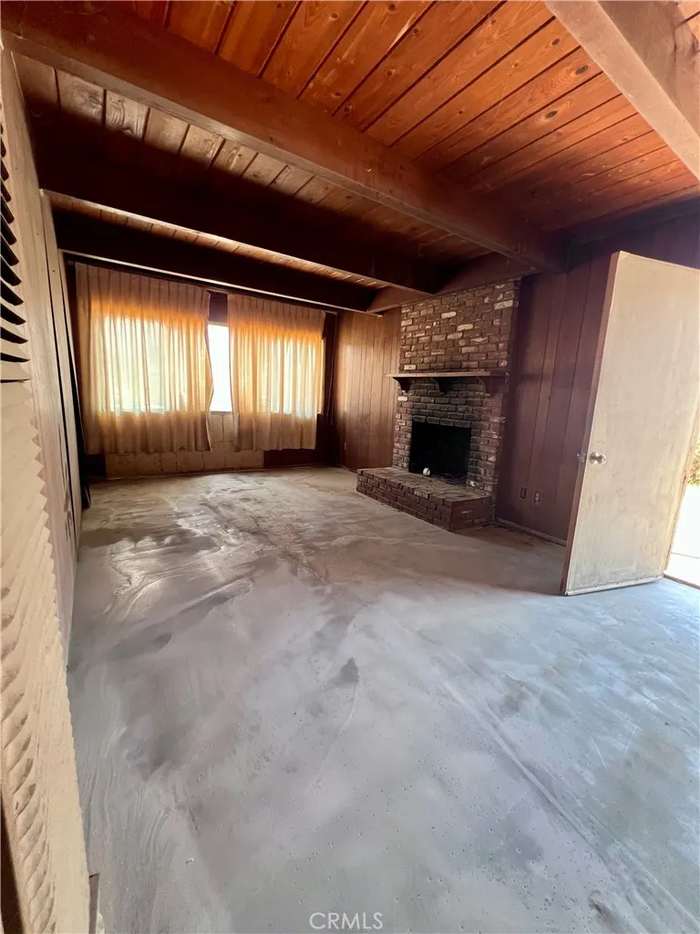 https://cdn.realtyfeed.com/cdn/127/306777415/b7e5f95423133875b0054be362beeb77.webp