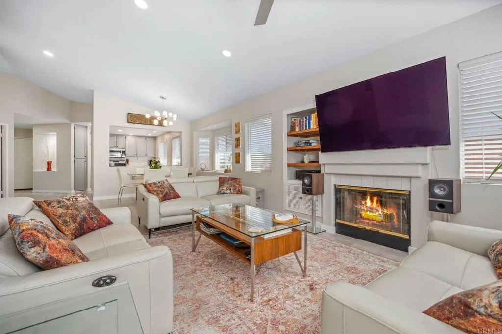 https://cdn.realtyfeed.com/cdn/127/306777459/27bb88f85d64070ff55d78369c01dc41.webp