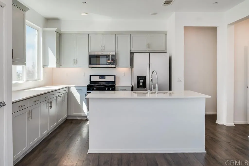 Photo #11: PTP2605636 Listing: Photo #11