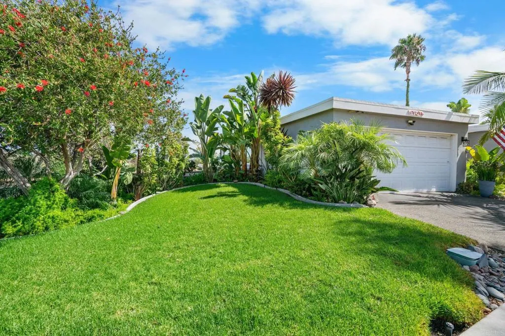 3747 S Vista Campana Unit 48, Oceanside, CA 92057 - Main photo, Oceanside, CA
