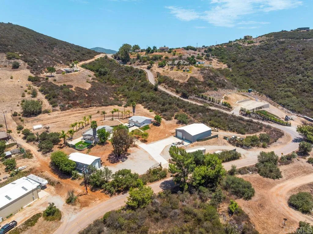 https://cdn.realtyfeed.com/cdn/127/306777555/002e80174cc62ff29e407bcc8ab874fd.webp