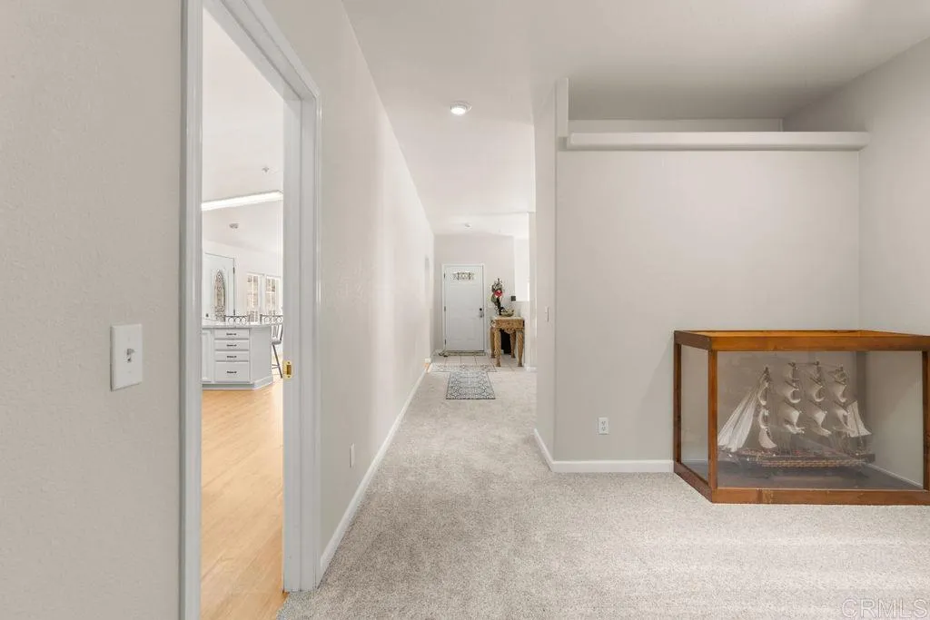https://cdn.realtyfeed.com/cdn/127/306777555/04cc4f7bee7a5f96c203b0078f581c74.webp
