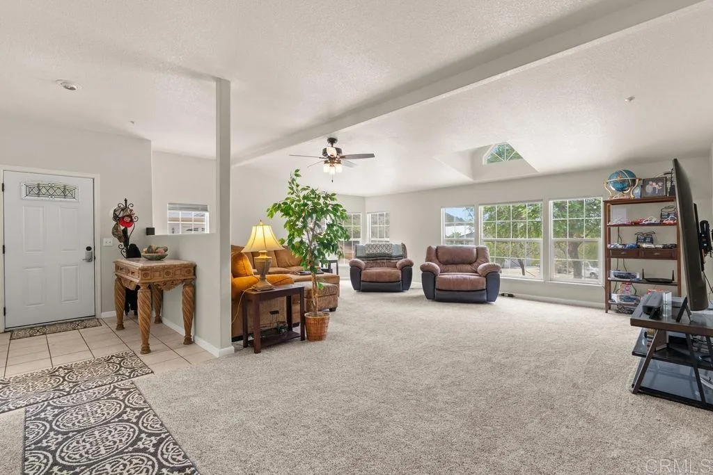 https://cdn.realtyfeed.com/cdn/127/306777555/5ed7ba42c0b8871350ac317fd0fc313d.webp
