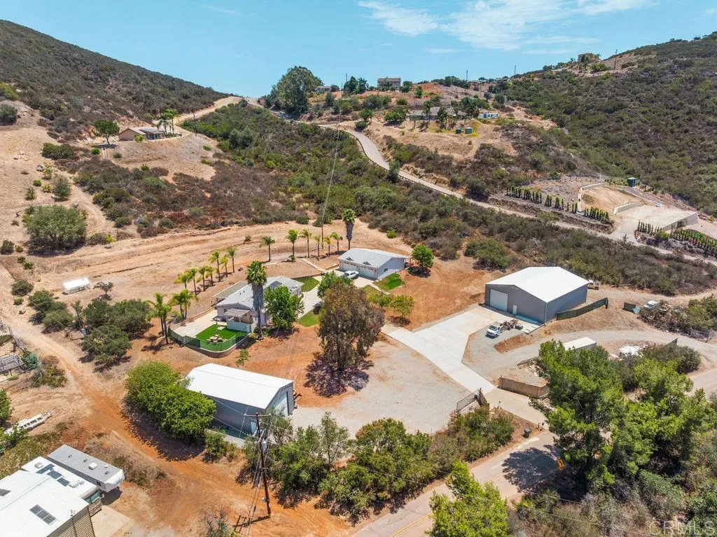 https://cdn.realtyfeed.com/cdn/127/306777555/90901f335d7234daa7c43e3655c2130c.webp
