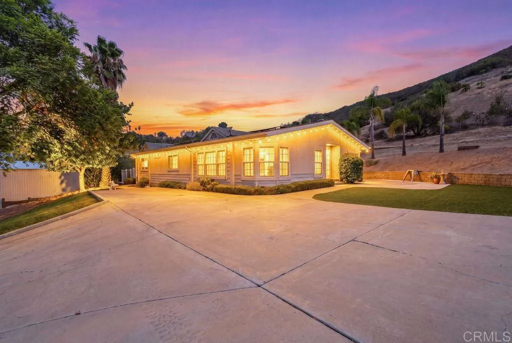2051 Rainbow Glen Road, Fallbrook, CA 92028 - Photo 5 of 50, Fallbrook, CA