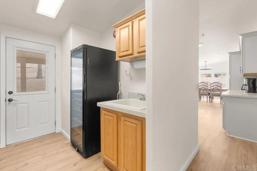 https://cdn.realtyfeed.com/cdn/127/306777555/f43ddf7dcc29215f6e8cf7dc225c426f.webp