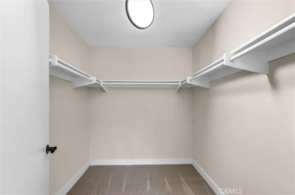 https://cdn.realtyfeed.com/cdn/127/306777559/0d618ee947ecb5cb763c53fe70c8a3a7.webp