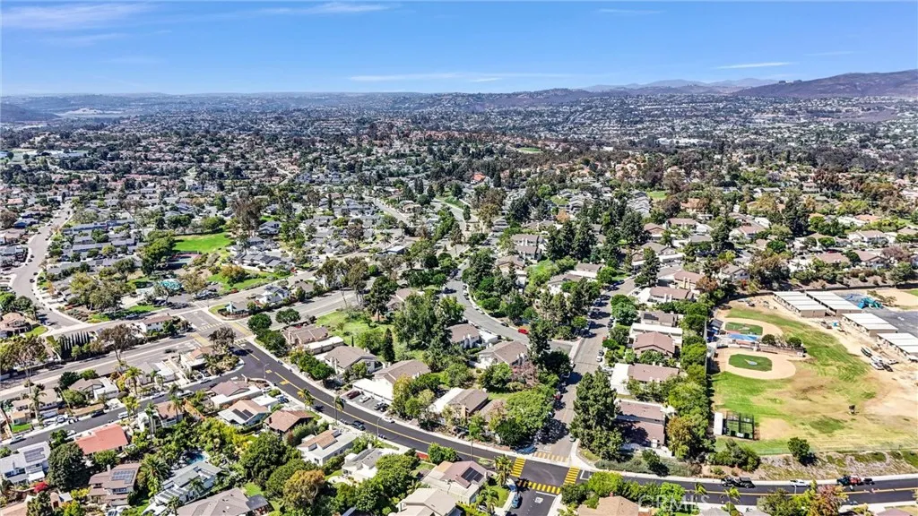 https://cdn.realtyfeed.com/cdn/127/306777559/254ba0f45cfd9e498f5ff76212985aca.webp