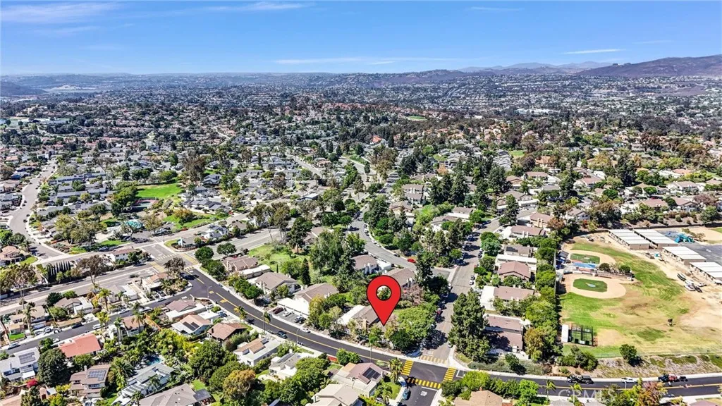 https://cdn.realtyfeed.com/cdn/127/306777559/a4905f4aacffc11adcd7807c2ad976da.webp