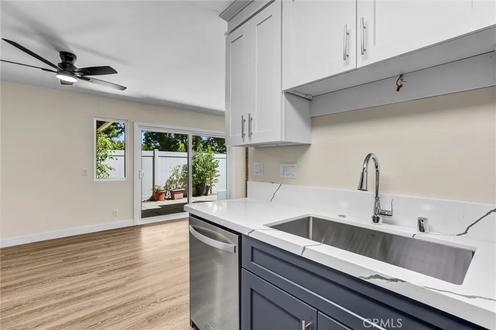 https://cdn.realtyfeed.com/cdn/127/306777559/babedf707b09bff3081aedc07a4e6430.webp