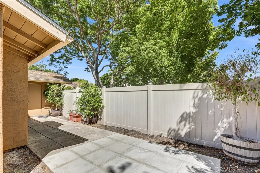 https://cdn.realtyfeed.com/cdn/127/306777559/f906f6427806907d12acc97d9c79b1b9.webp
