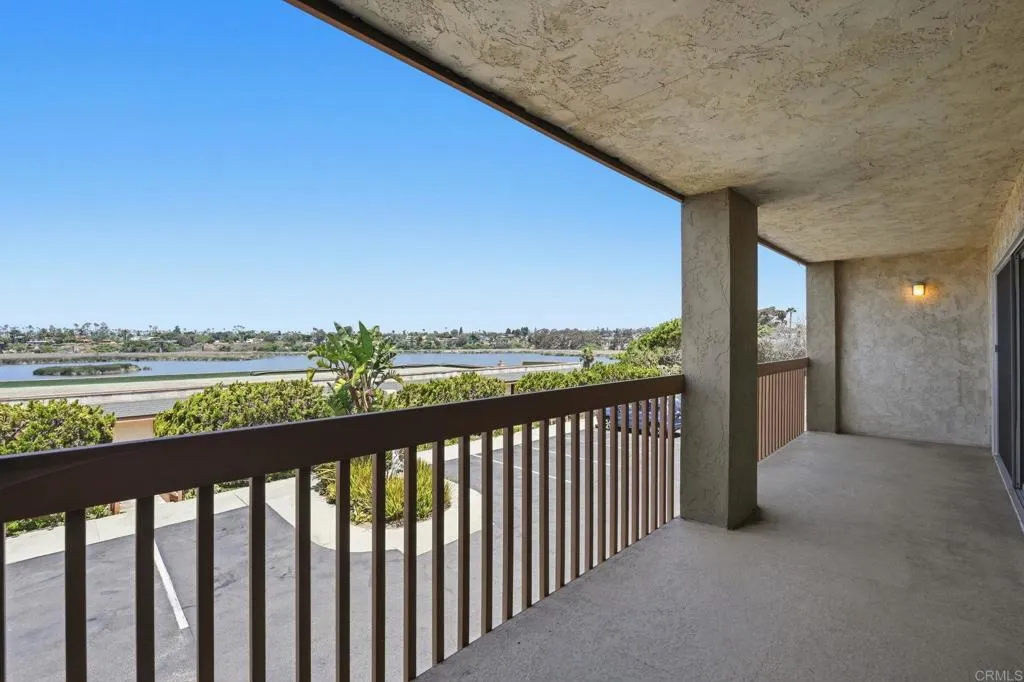2475 Jefferson Unit 103, Carlsbad, CA 92008 - Main photo, Carlsbad, CA