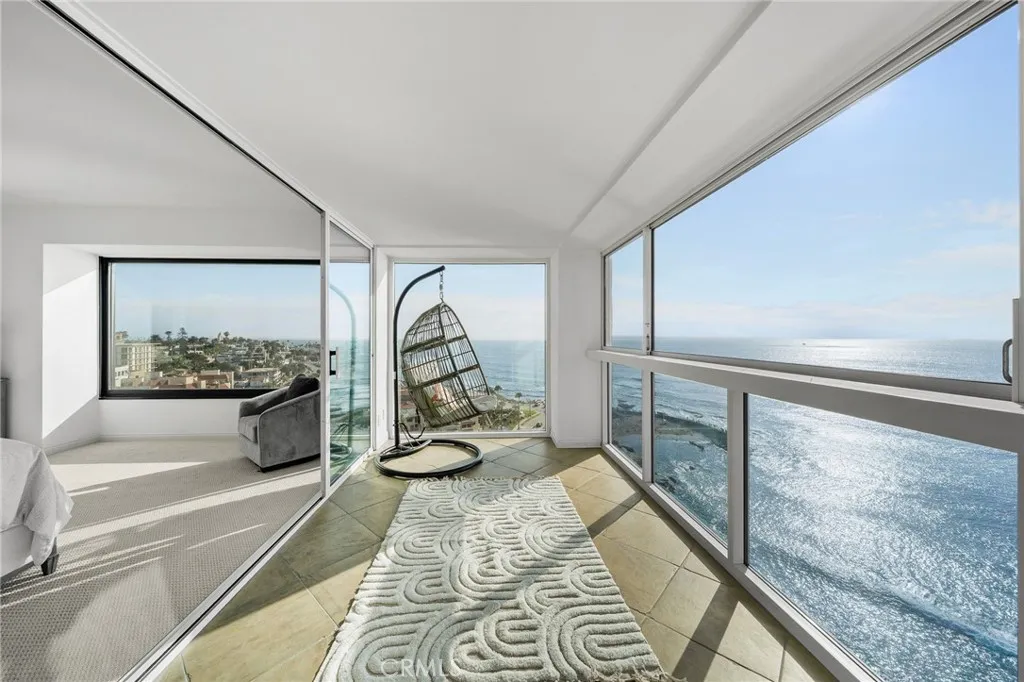 https://cdn.realtyfeed.com/cdn/127/306777654/269f83ddc5776c84cd91b3a27c937cfe.webp