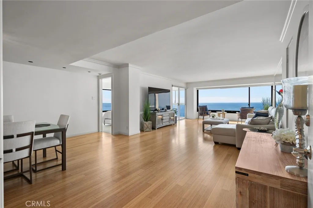 https://cdn.realtyfeed.com/cdn/127/306777654/5d217eecd32aee3f62e31cbe4a506d51.webp