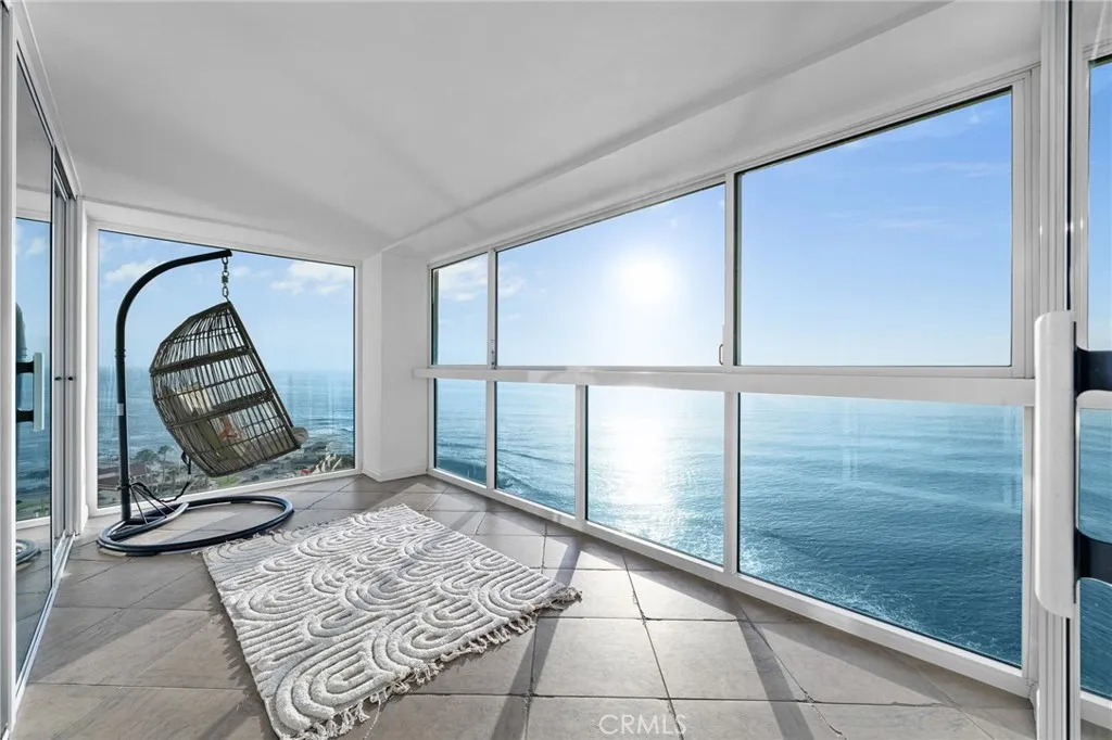 https://cdn.realtyfeed.com/cdn/127/306777654/88c06825331ffb88805df032c8d6523f.webp