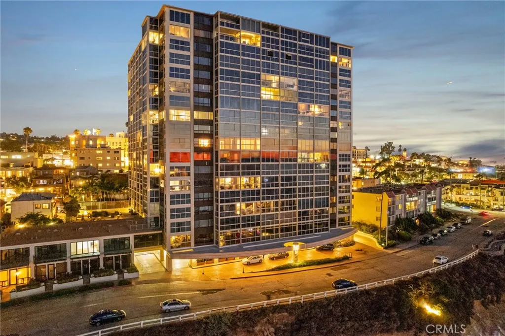 https://cdn.realtyfeed.com/cdn/127/306777654/b8552cdfa9ec02d765c1443d5bdc0357.webp