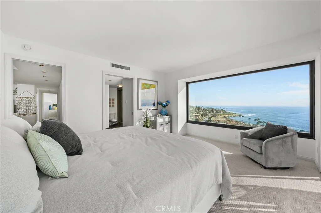 https://cdn.realtyfeed.com/cdn/127/306777654/ca33b15e3a029075508eb62bd0e14a54.webp